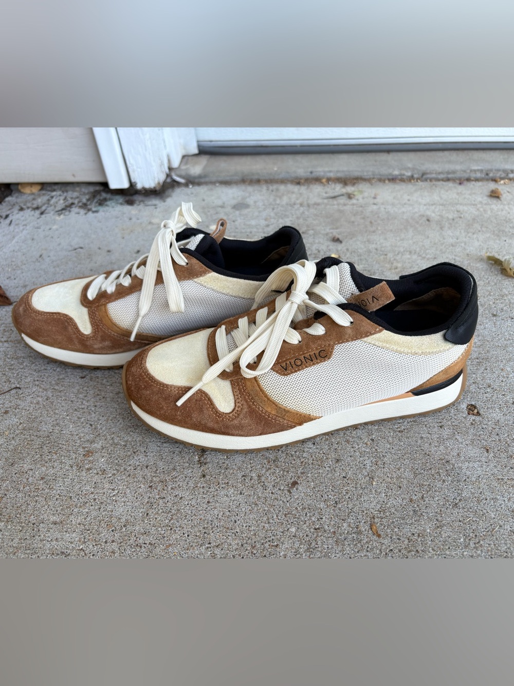 Vionic Monarch Sneaker Suede Size 7 Women Fall Vibes